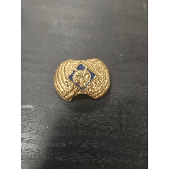 Vintage Cub Scout BSA Gold Webelos Wolf Metal Neckerchief Slide Bandana Clip - Picture 1 of 6